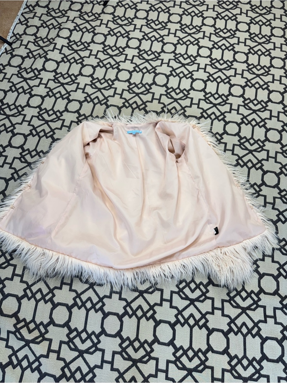 Antonio Melani Mongolian Style Faux Fur Jacket Cream Ivory Hook Closure L - Picture 10 of 15